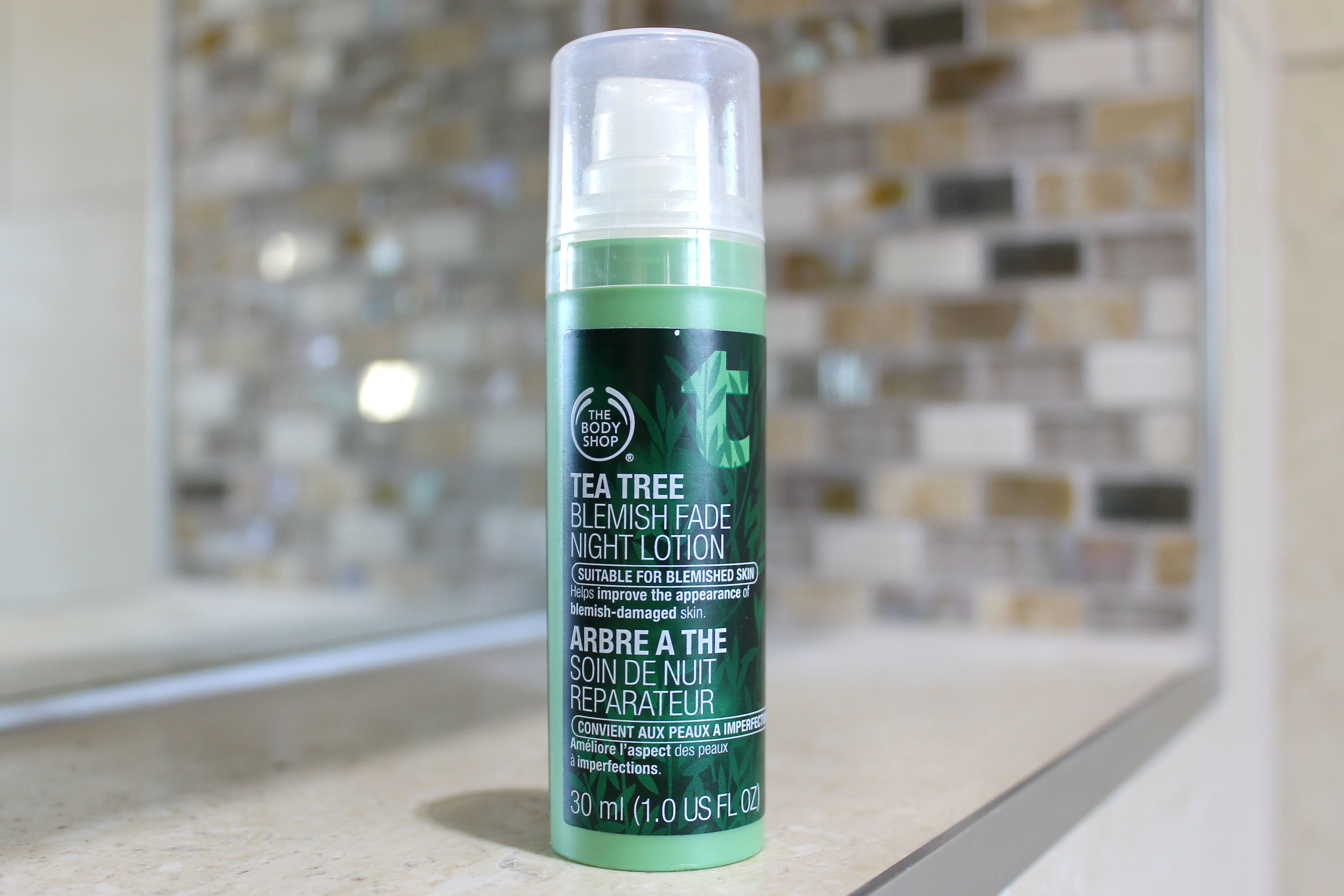 Sådan virker antibakteriel Tea Tree Night Lotion fra The Body Shop